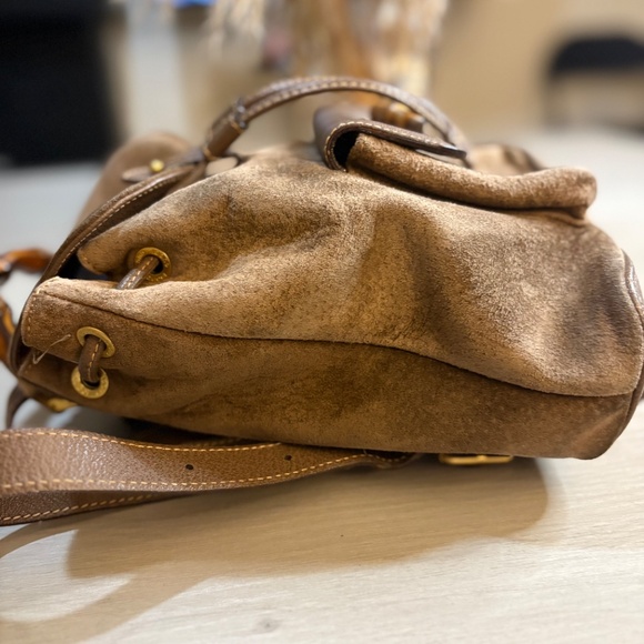Vintage like New Gucci Suede Drawstring Backpack – Brown - Picture 2 of 15
